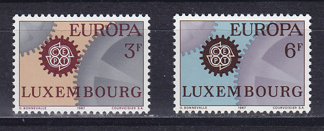 , 1967, . 2 .  748-749