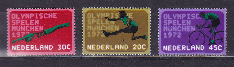 , 1972,   . 3 .  991-993