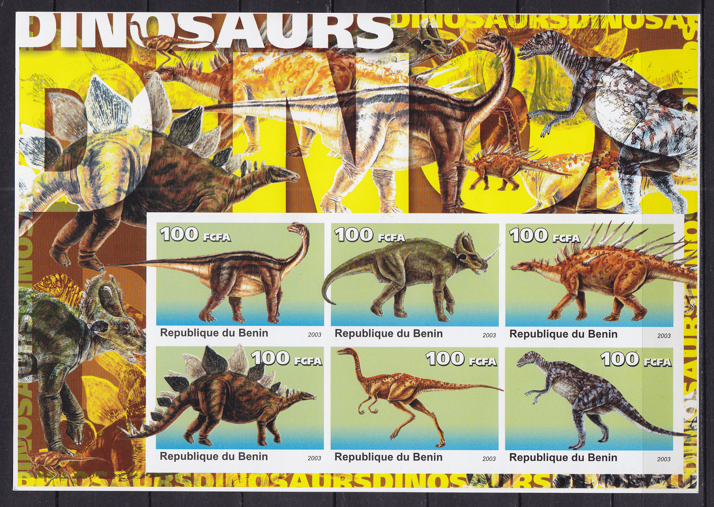 Бенин, 2003, Динозавры. Лист без зубцов