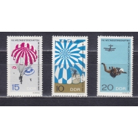 ГДР, 1966, Чемпионат мира по прыжкам с парашютом. 3 марки. № 1193-1195
