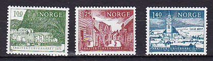 , 1975,  . 3 .  700-702